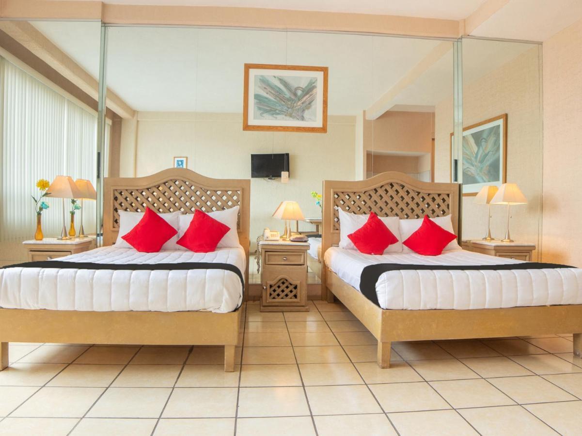 Capital O Hotel Villa Monini Пуебла Екстериор снимка