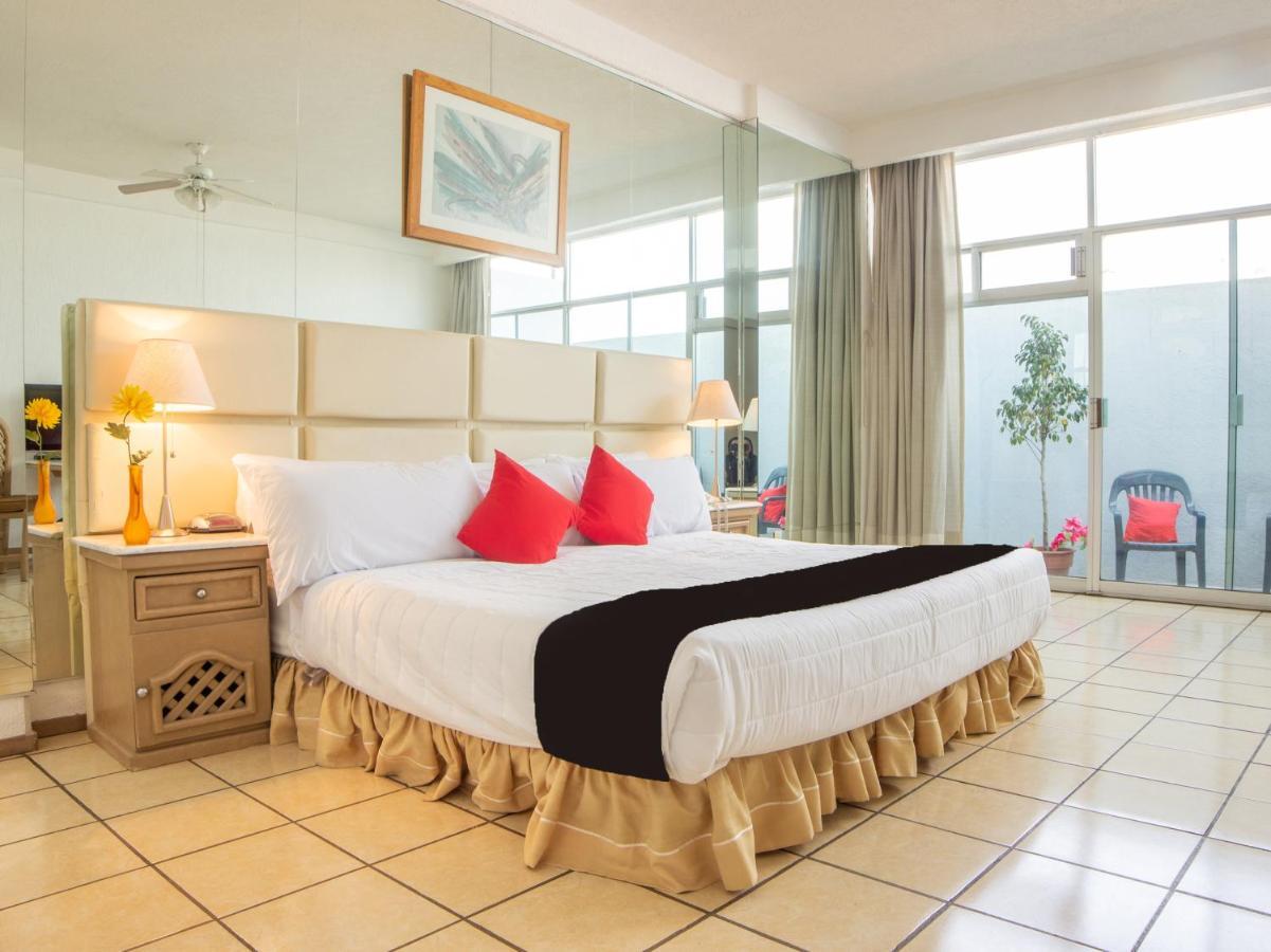 Capital O Hotel Villa Monini Пуебла Екстериор снимка