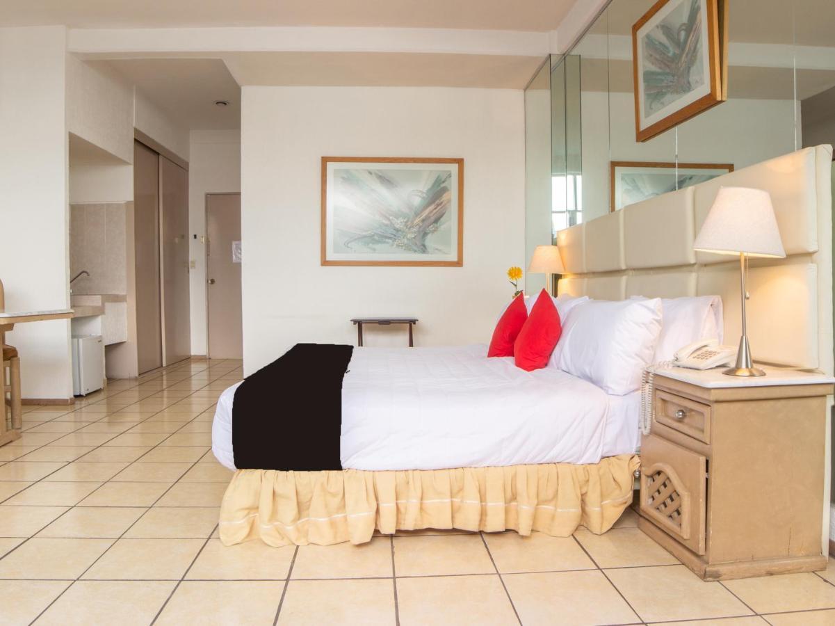 Capital O Hotel Villa Monini Пуебла Екстериор снимка